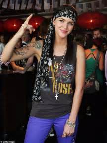 who s that girl ruby rose is almost unrecognisable as she