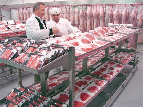 what does a meat inspector do with pictures