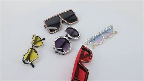 2020 Uv400 Wholesale Fashion Womens Luxury Rhinestone Sunglasses Trendy
