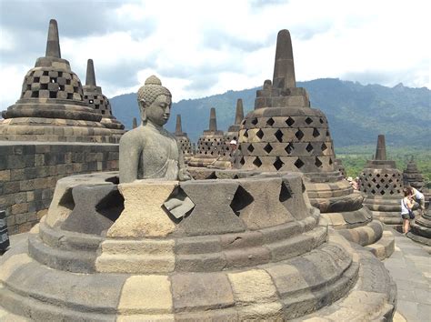Borobudur Temple Indonesia With Map And Photos