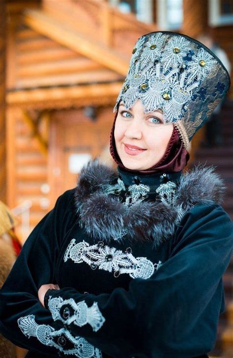 russian costume kokoshnik headdress Россия Женщина и Культура