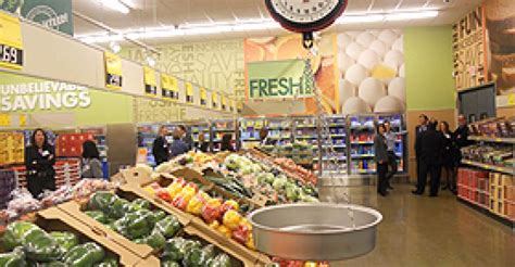 aldi huge expectations  st nyc outlet supermarket news