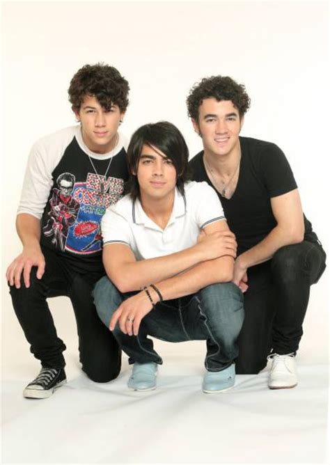 jonas brothers clipart  disney animated gifs disney graphic characters brought