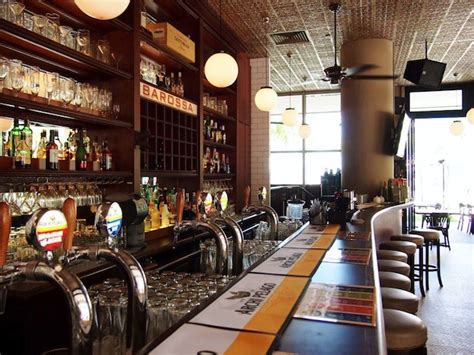 bars  singapore aussie  kiwi drinking spots   city