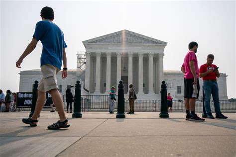 supreme court outlaws affirmative action in college admissions