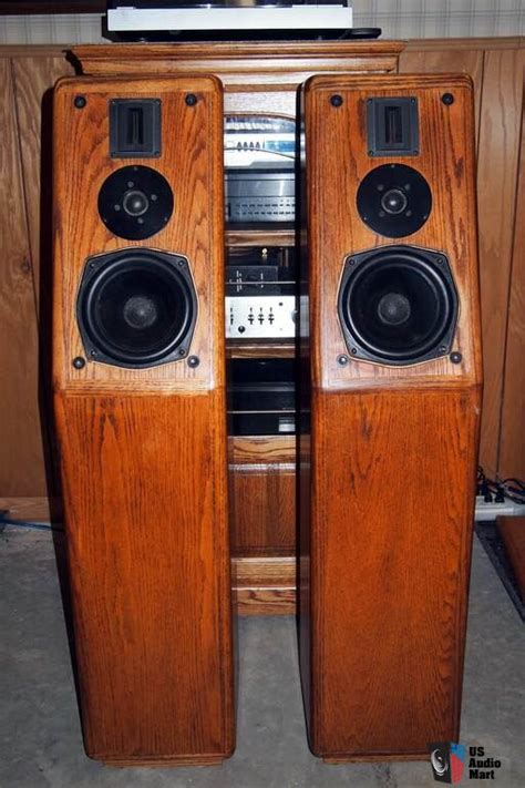 conrad johnson synthesis reference system srs  tower speakers photo  canuck audio mart