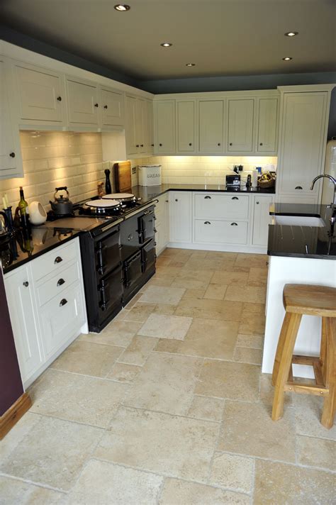 kitchen floor tile ideas  white cabinets nivafloorscom