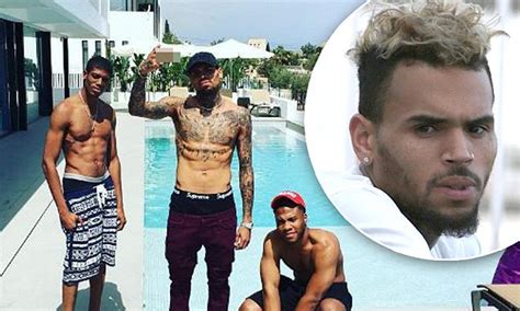 chris brown s luxury ibiza rental found to have urine and vomit everywhere daily mail online