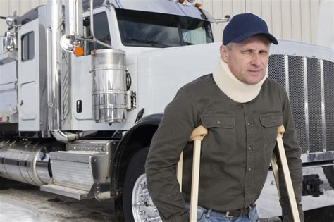 top  risks  truck drivers todays truckingtodays trucking