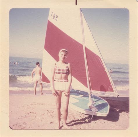 40 candid polaroid snaps of women from the 1960s vintage news daily