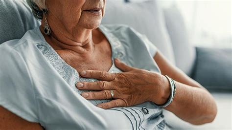 what are the symptoms of a heart attack everyday health