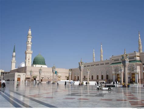 mosque   prophet io al masjid  nabawi  prophets mosque  madinah saudi arabia