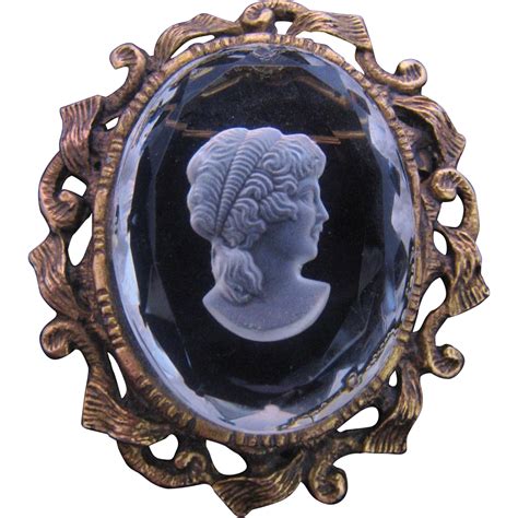 Vintage Glass Intaglio Cameo In Brass Frame Pin Brooch From