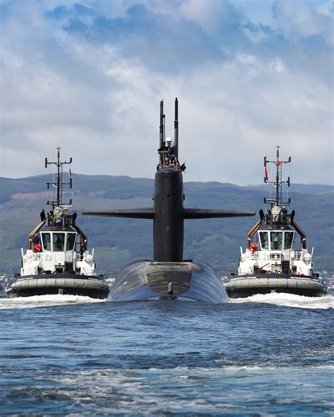 uss alaska ssbn  arrives  hmnb clyde  strategic command