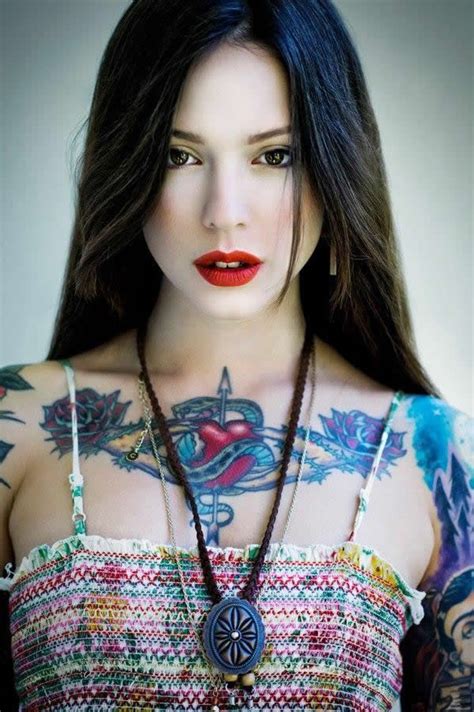 beautiful tattooed girls and women daily pictures for your
