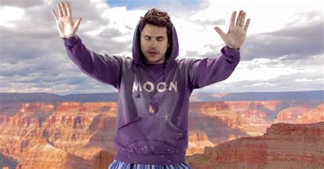 John Mayer S Weird New Low Budget Video Is A Meme Worthy Masterpiece