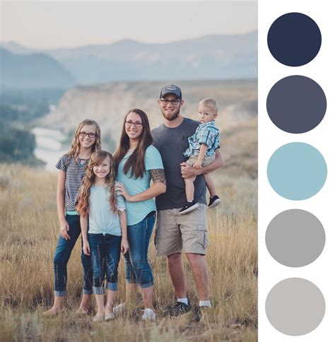 choosing blue  family portraits