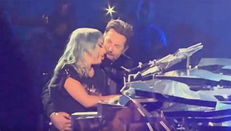 See Lady Gaga Bradley Cooper Perform ‘shallow’ Live For First Time