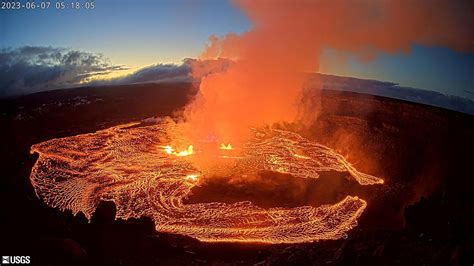 mount kilauea volcano eruption  hawaii  streamed   usgs