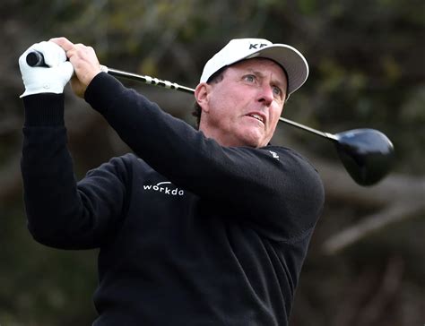 ‘worthless Golf Fans Give Mixed Reactions Over Phil Mickelsons Video