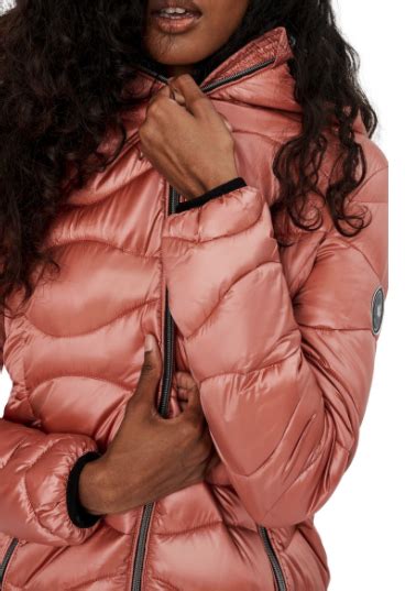 Stay Cozy In This Season S Stylish Puffer Jackets
