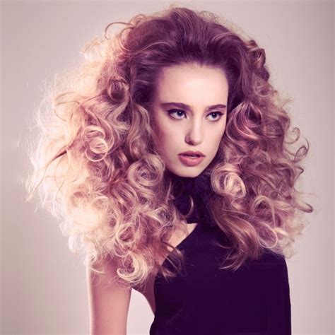Curly Hairstyles Woman And Home