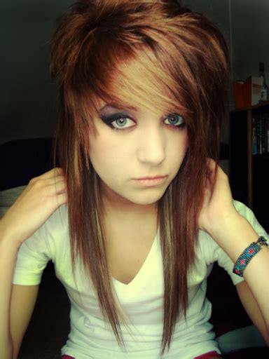 momhes hot emo girl hairstyles