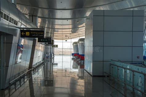 malaga airport departures smoking