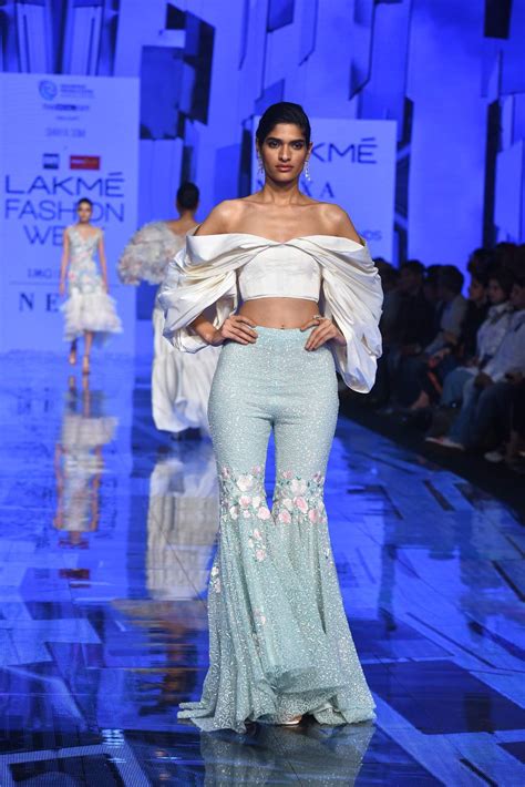 in haute pursuit we look at the hottest trends from the runways of lakme fashion week summer resort