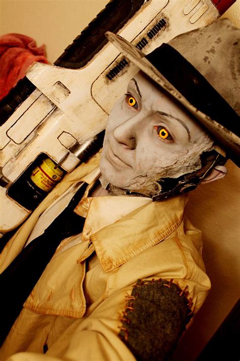 fallout 4 cosplay looks like a game escapee