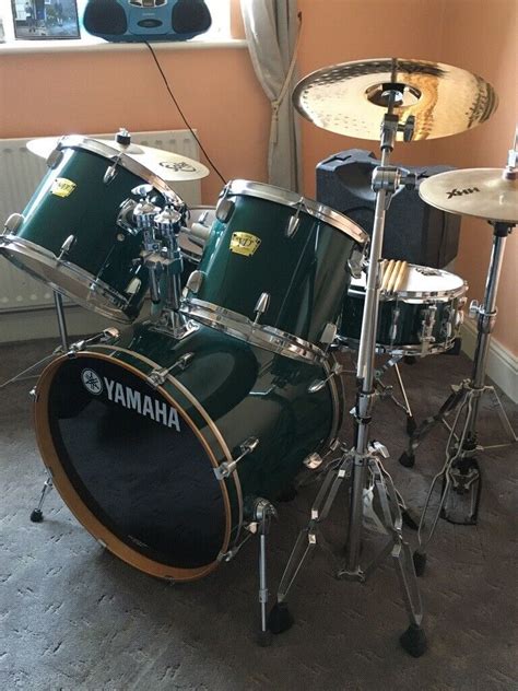 yamaha yd  piece green drum kit  cymbals  hardware  ware