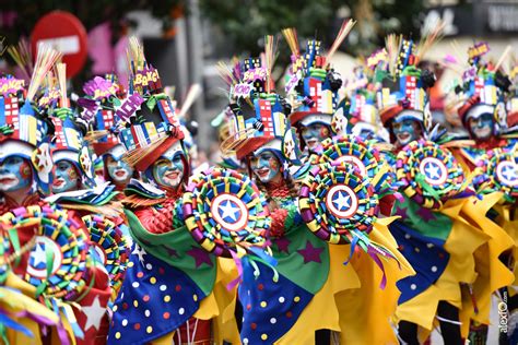 comparsa dekebais desfile de comparsas carnaval de badajoz  fotos extremadura