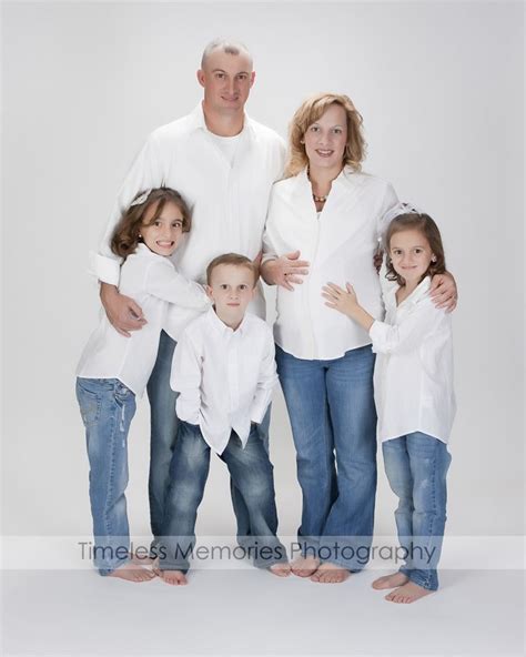 blue jeans  white shirts family photoshoot white shirt  blue jeans family posing