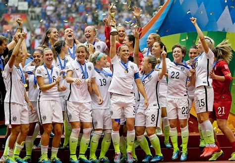 Est100 一些攝影 Some Photos Women’s World Cup Trophy U S Women S