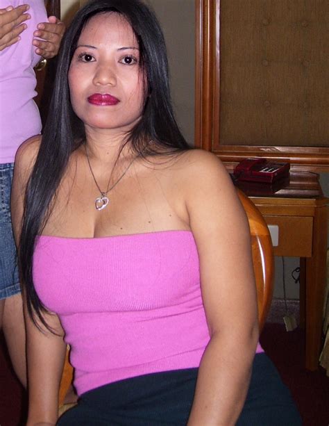 Tante Girang Hot Berbaju Pink Menggoda Dunia Tante Dan Abg