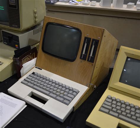 vintage computers  maker faire hackaday