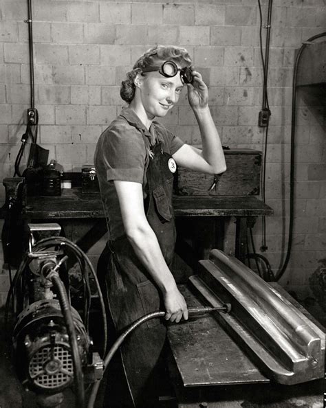 Woman Worker At Curtiss Wright Ca 1943 44 Woman Worker