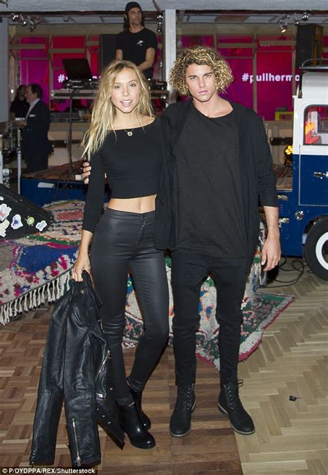 jay alvarrez hits back at alexis ren s small d claims daily mail online
