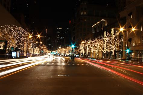 chicago landmarks  festive lights  decor   holidays curbed chicago