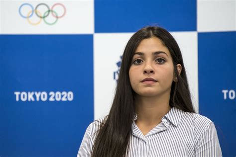 Yusra Mardini Swimming Meet The Women On The Ioc Refugee Olympic