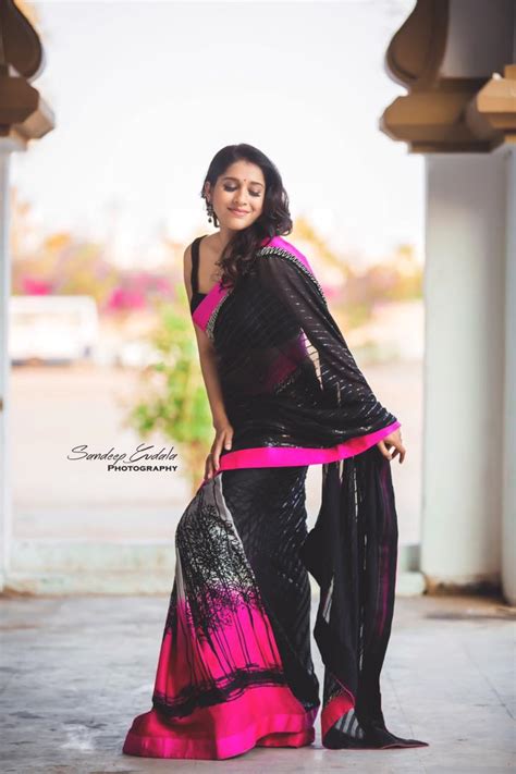 Indian Tv Model Rashmi Gautam Hot In Sleeveless Black Saree Tollywood