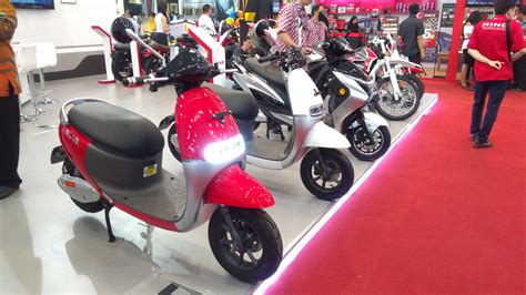 sepeda motor listrik  dijual  indonesia