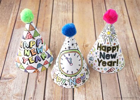 printable  years eve party hats artsy fartsy mama