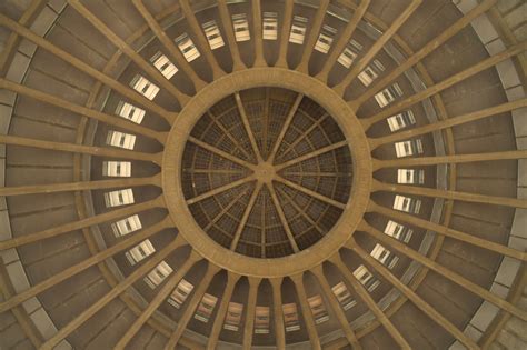 fotos gratis madera espiral edificio techo circulo dentro diseno simetria polonia