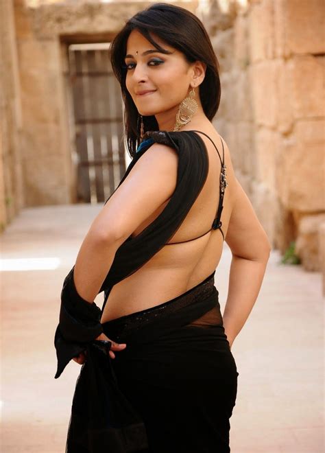 anushka shetty hot sexy navel show pics  spicy black saree  actress rare photo gallery