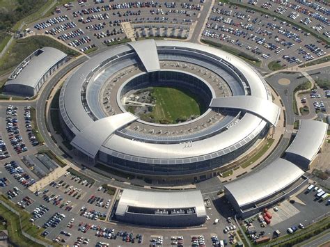 Apple S New Spaceship Campus Bears A Freaky Resemblance To The Uk S Nsa
