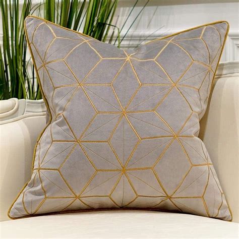 gold decorative pillows    smallapartment organization ideas