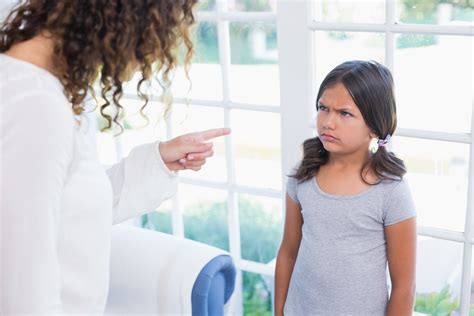 Evil Stepmom Teaches Stepdaughter To Fuck Dad