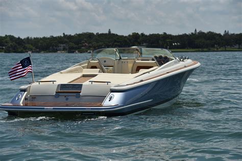 chris craft launch  power    boats  sale