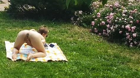 yasmibutt my naked sister masturbating in backyard incestflix